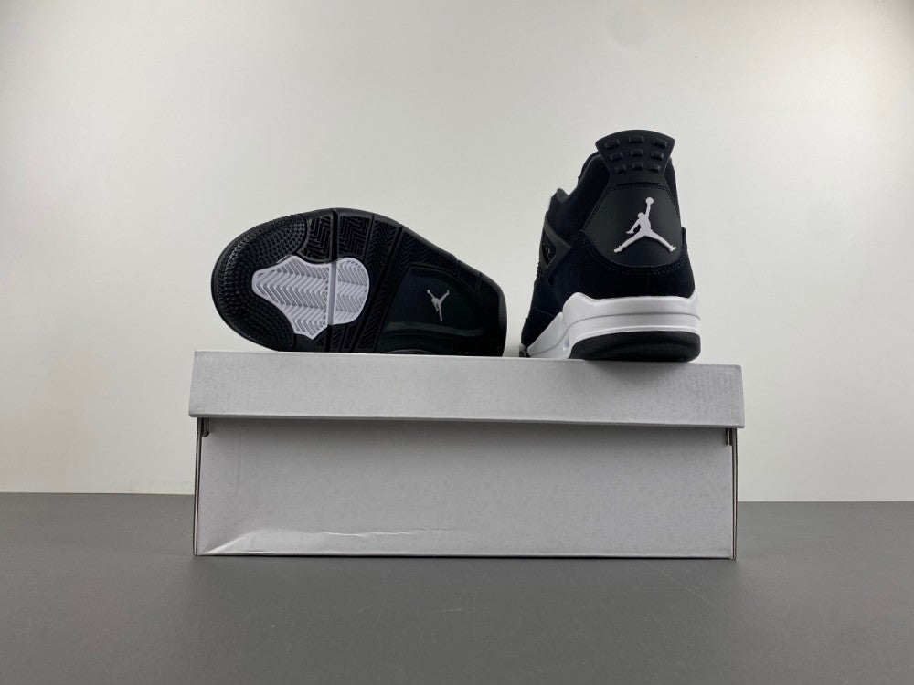 Air Jordan 4 White Thunder