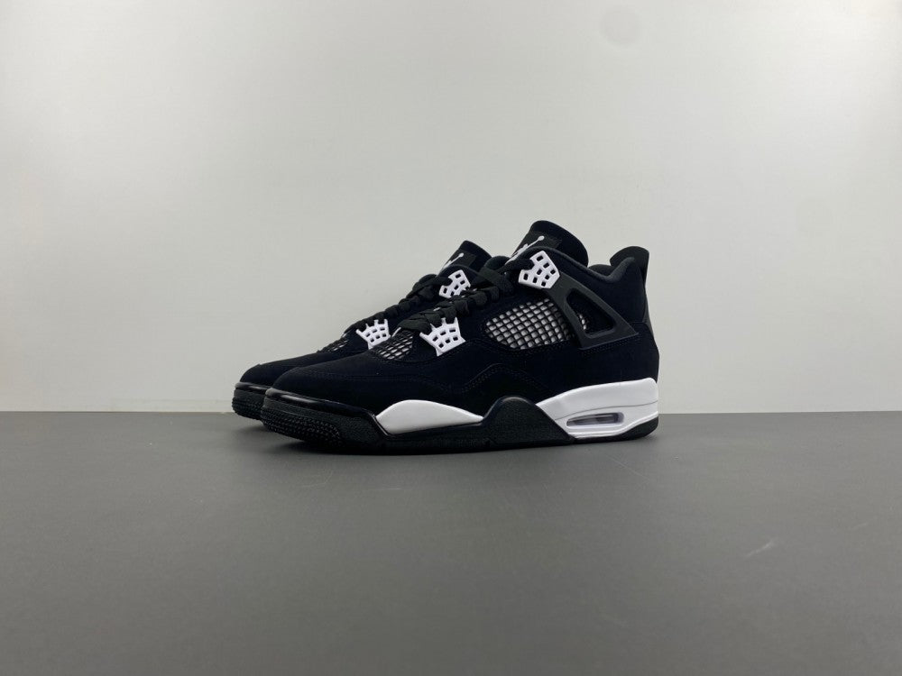 Air Jordan 4 White Thunder