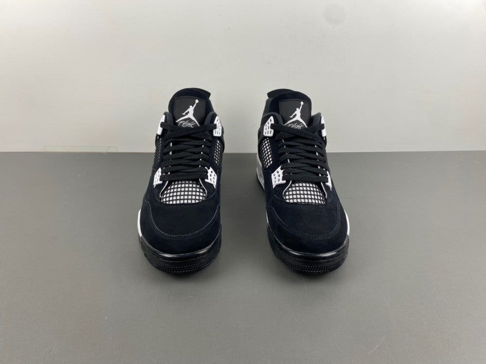 Air Jordan 4 White Thunder